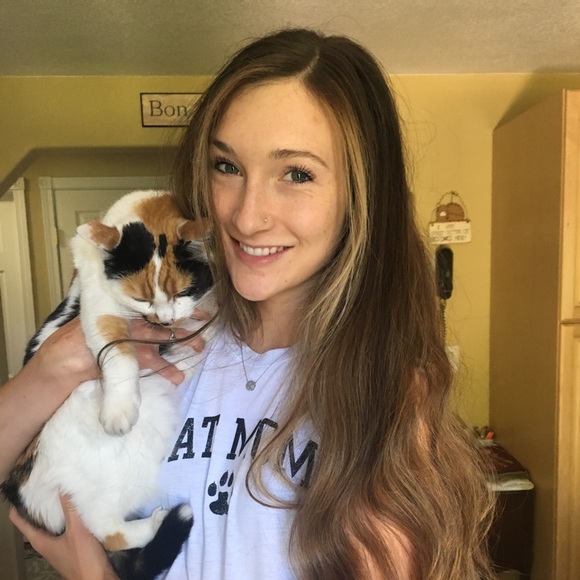 Meet your Posher, Kelly - Picture 1 of 1